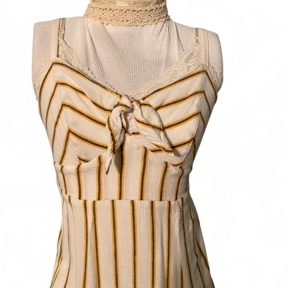 SO White Midi Dress With Yellow And Black Stripes - Picture 4 of 6